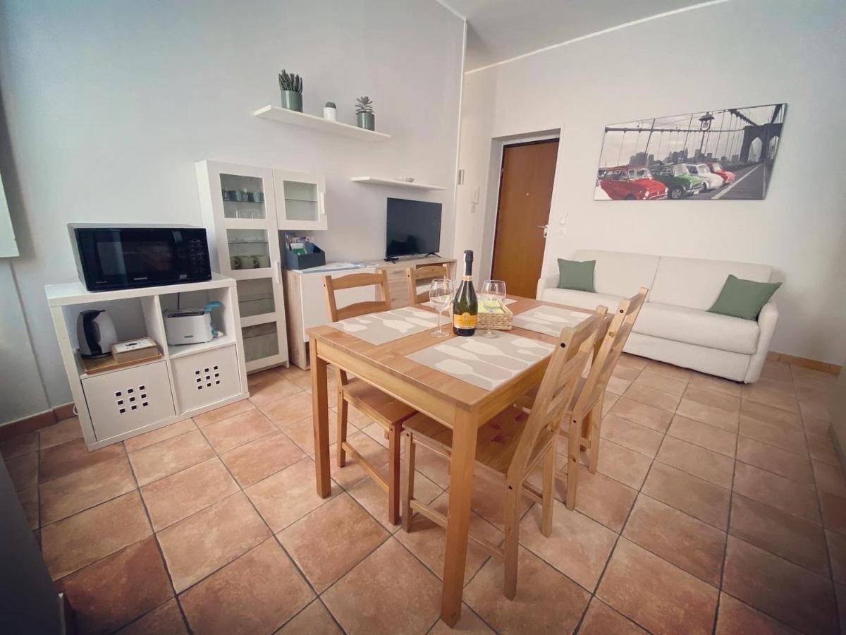 Casa Via Roma Appartement Intra Buitenkant foto